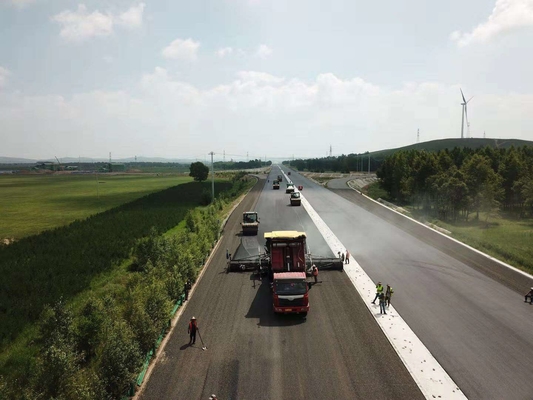 Dodatki do asfaltu Dodatki zapobiegające powstawaniu kolein dla pasów autobusowych na lotniskach, placach kontenerowych